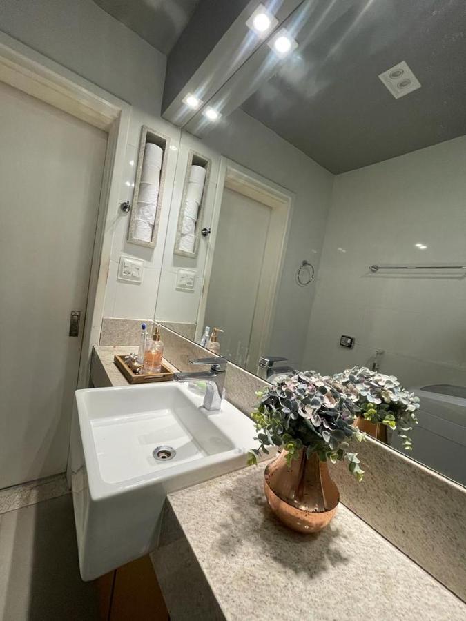 Апартаменти Lindo Apartamento Mobiliado, Uma Quadra Da Praia! Ріо-де-Жанейро Екстер'єр фото